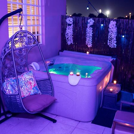 Private Jacuzzi Oasis With Mountain Views And Free Parking Leilighet Ponce Eksteriør bilde