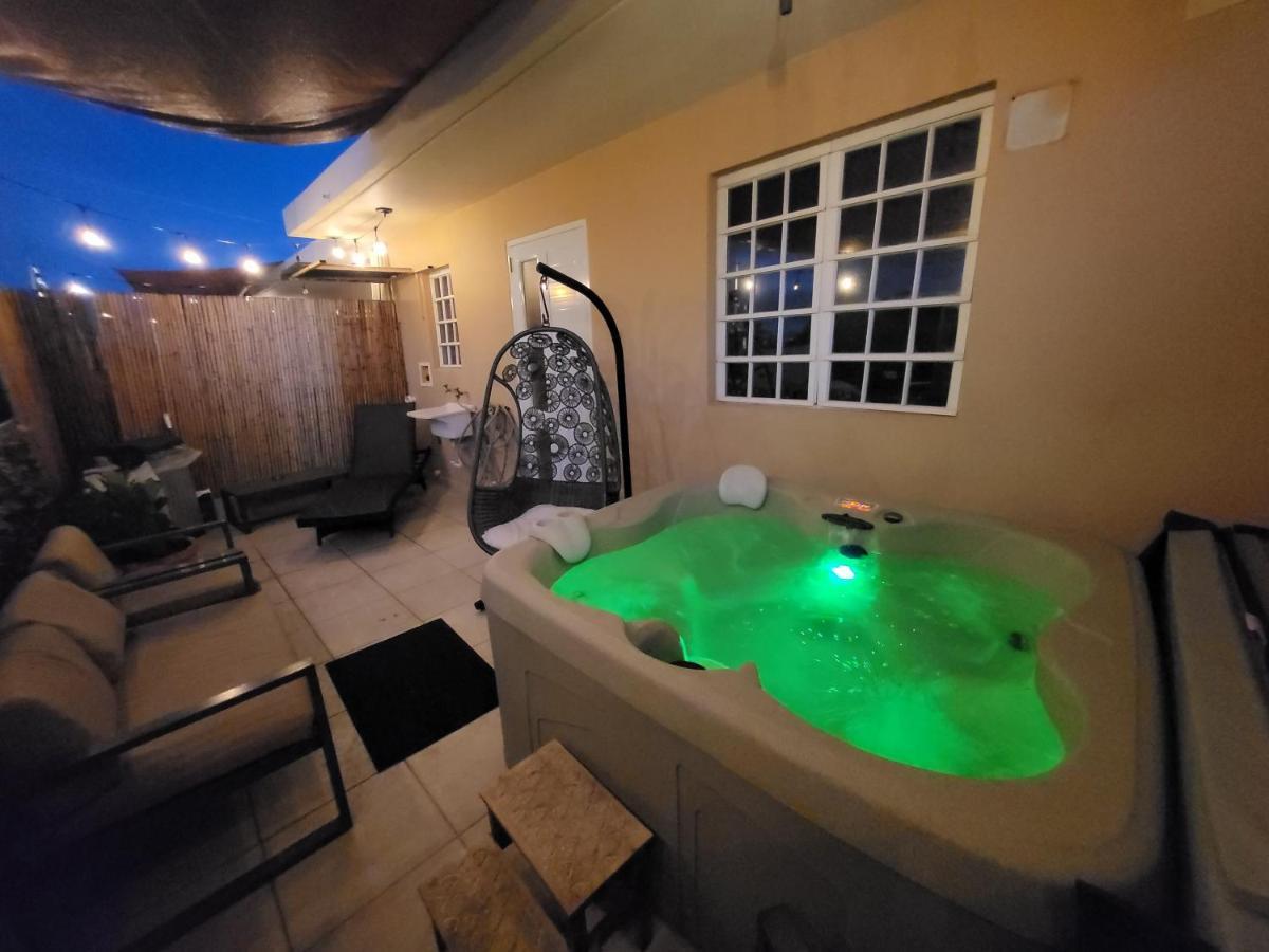 Private Jacuzzi Oasis With Mountain Views And Free Parking Leilighet Ponce Eksteriør bilde