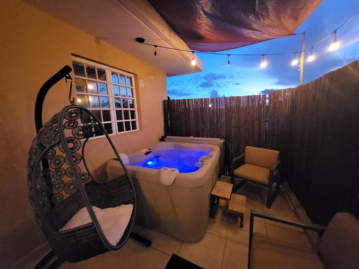 Private Jacuzzi Oasis With Mountain Views And Free Parking Leilighet Ponce Eksteriør bilde